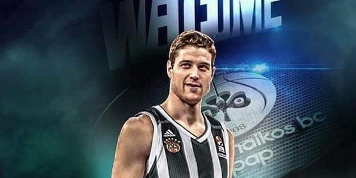  德甲联盟宣布缩减外援名额引发各队不满情绪